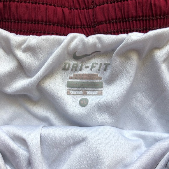 Girls’ Nike Tempo Shorts 3” - Picture 3 of 4